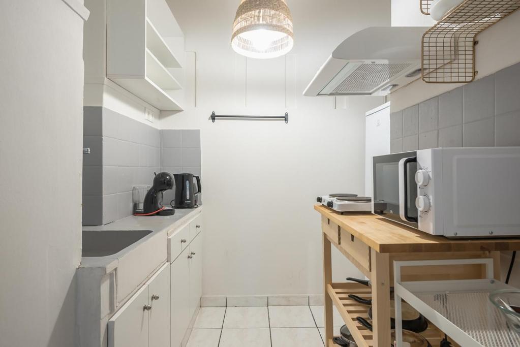 Pame Rentals - 2Bd Home, 4 Min To Acropolis เอเธนส์ ภายนอก รูปภาพ
