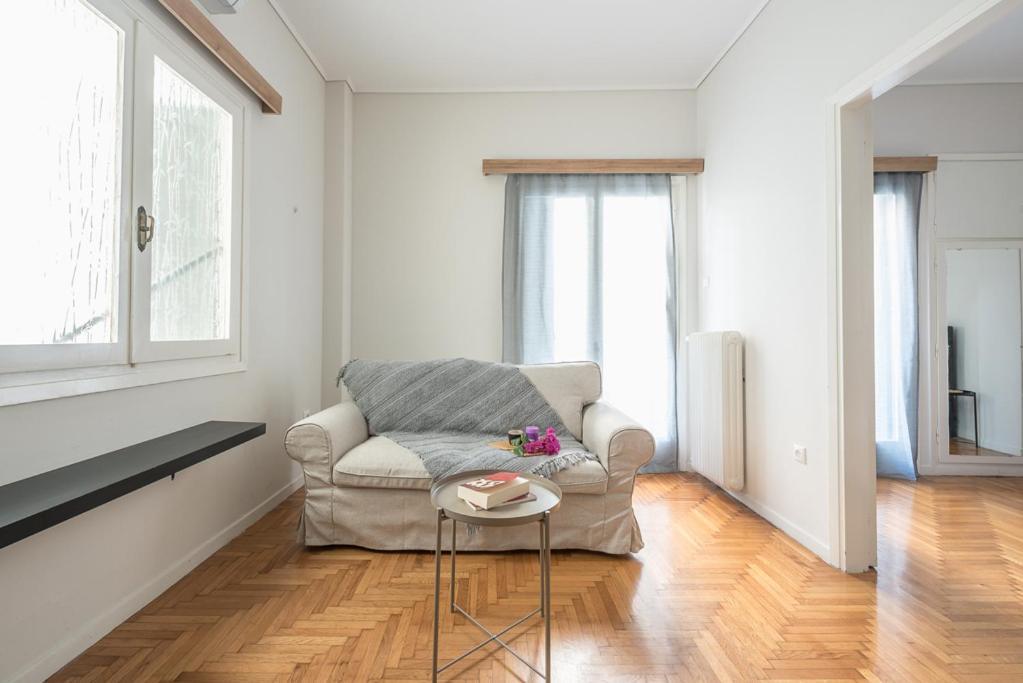 Pame Rentals - 2Bd Home, 4 Min To Acropolis เอเธนส์ ภายนอก รูปภาพ