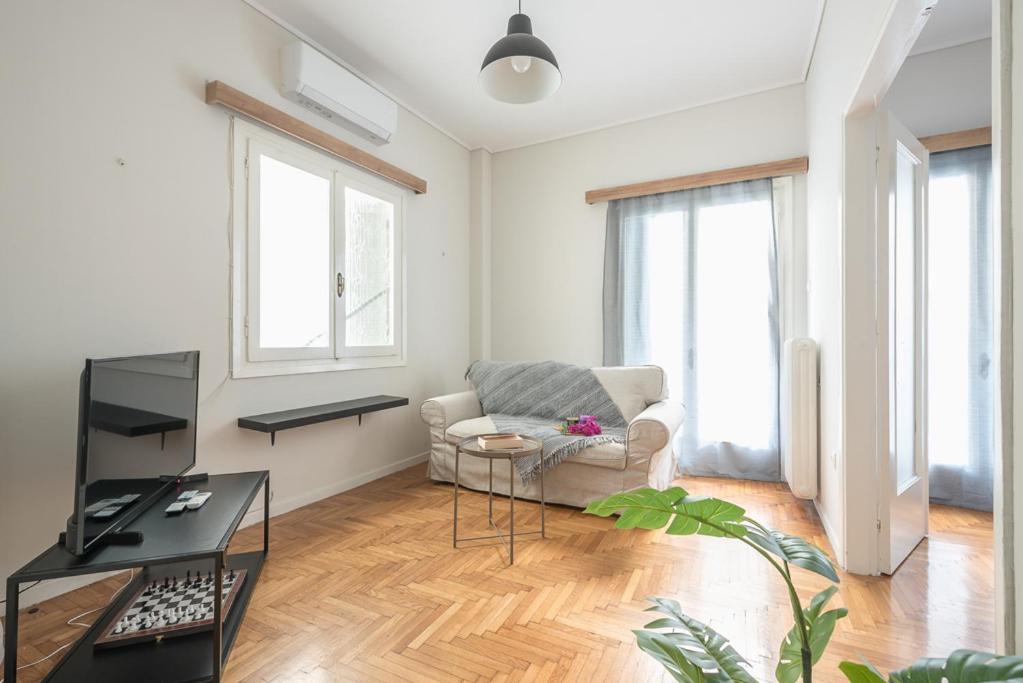 Pame Rentals - 2Bd Home, 4 Min To Acropolis เอเธนส์ ภายนอก รูปภาพ
